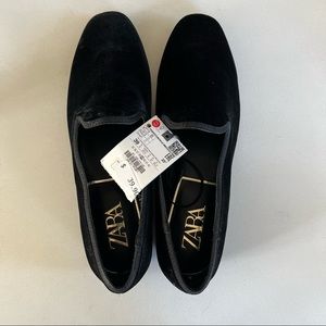 NWT Black Zara Velvet Shoes Size 8
